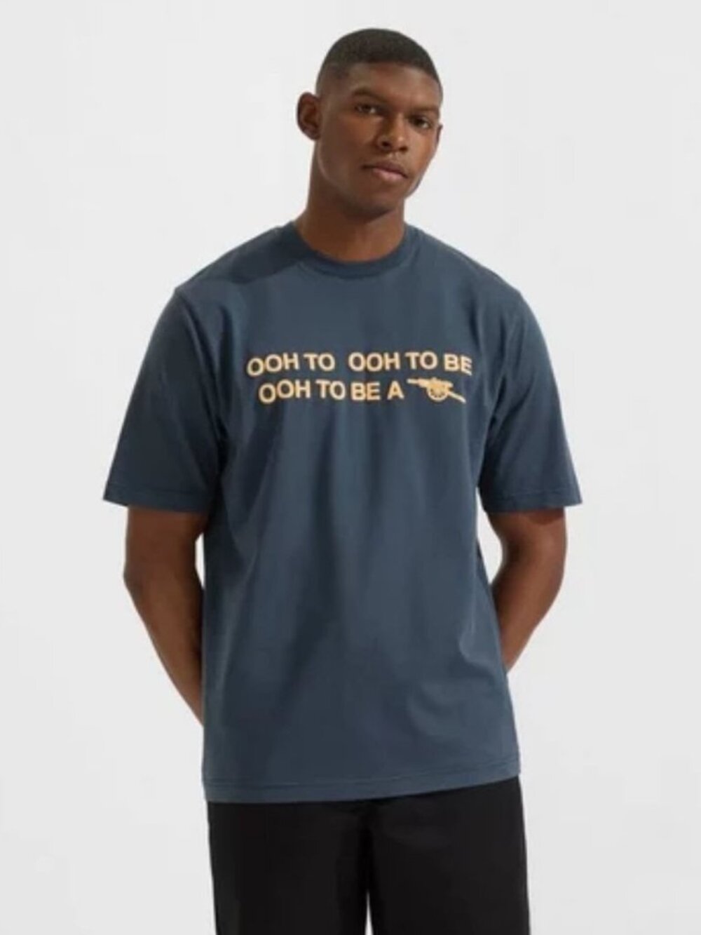 Arsenal Classics Ooh To Be Slogan+Back Gunner Crest T-Shirt Relaxed Small NWT